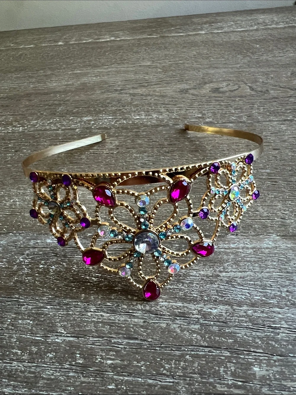 NWOT Great Pretenders Be Jewelled Tiara